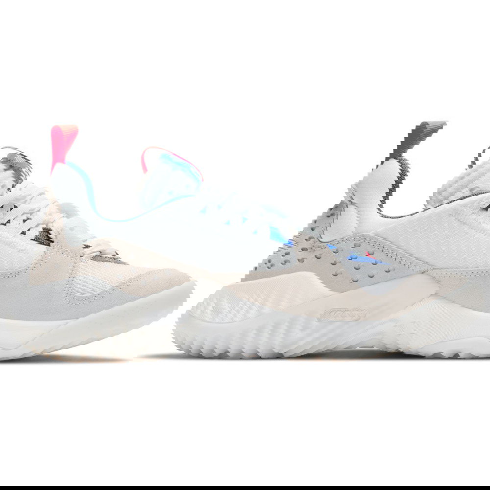 Wmns Jordan Delta white/hyper royal-bright crimson - Basket4Ballers