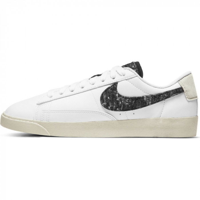 Nike Blazer Low Se White White Black Light Bone Basket4ballers