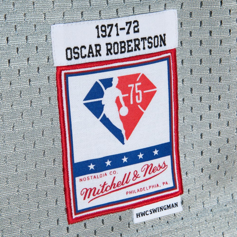 Oscar Robertson Jersey  Milwaukee Bucks 1971-72 Mitchell & Ness