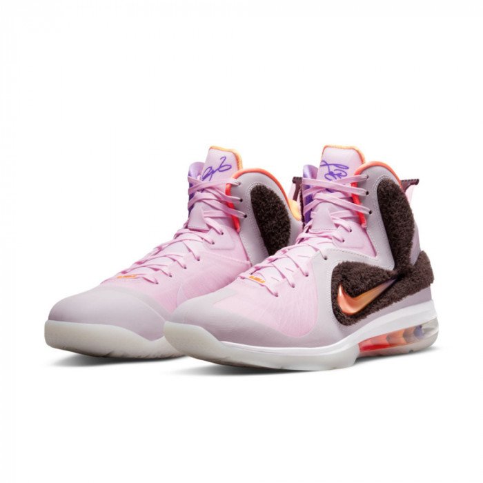 Nike LeBron 9 Regal Pink image n°3