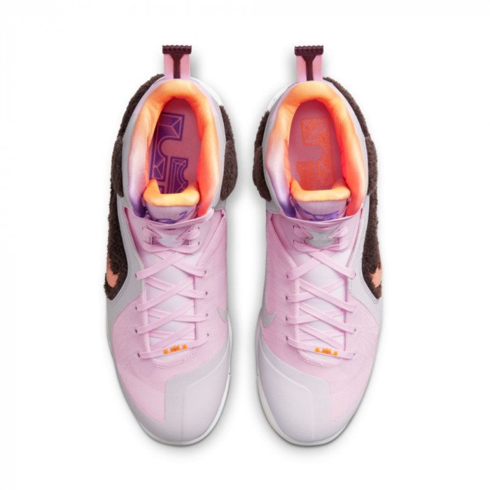 Nike LeBron 9 Regal Pink QS image n°4
