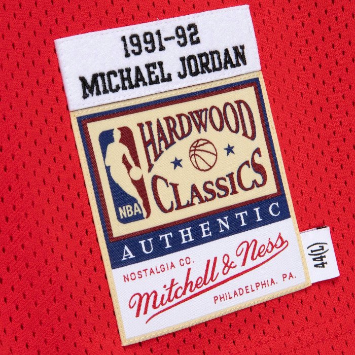 Maillot NBA Michael Jordan Chicago Bulls 1991-92 Authentic Mitchell&Ness image n°4