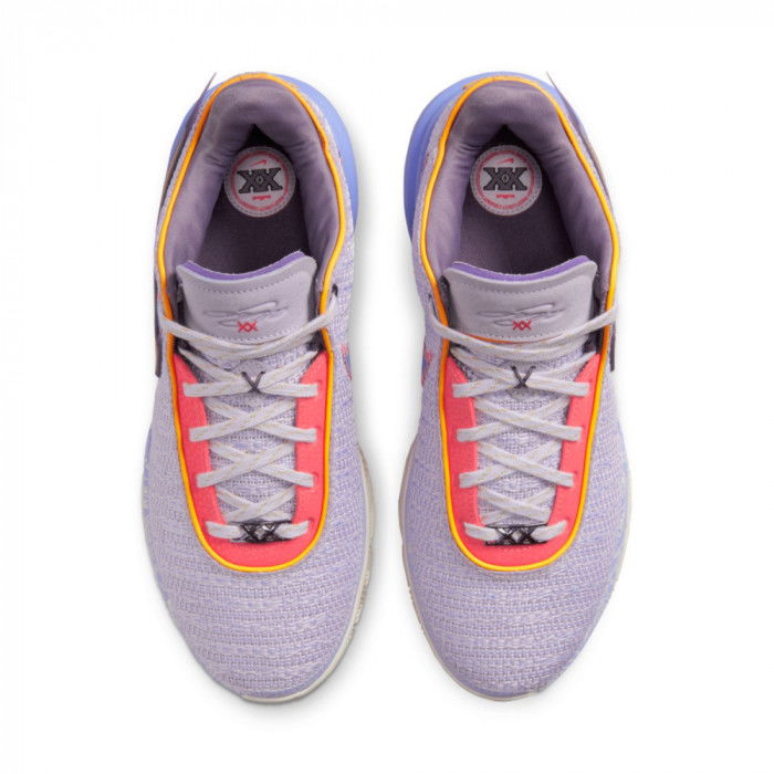 Nike LeBron XX Purple and Gold image n°4