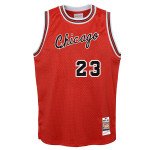 Color Red of the product Maillot NBA Enfant Michael Jordan Chicago Bulls '84...