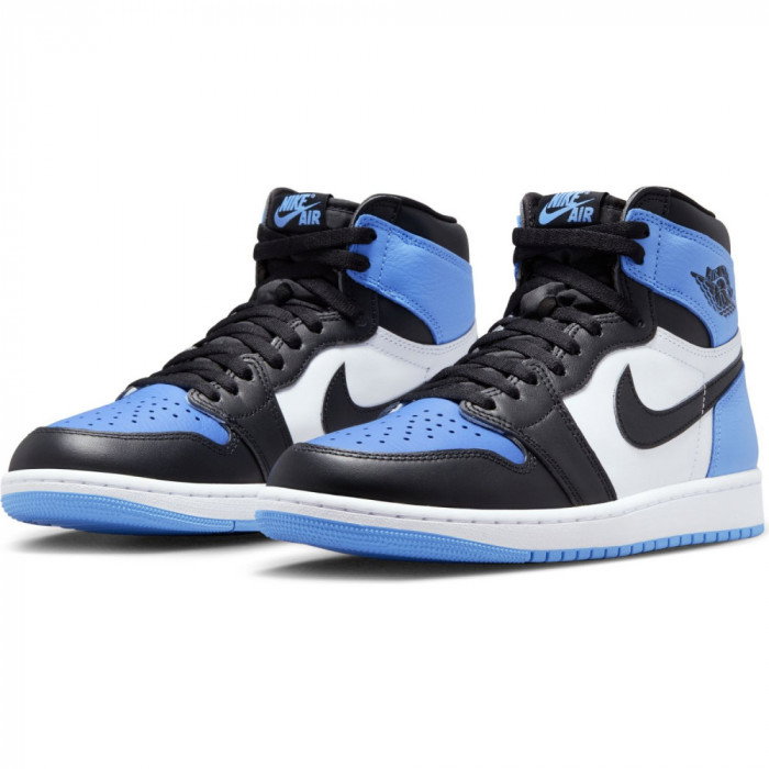Air Jordan 1 Retro High OG UNC
