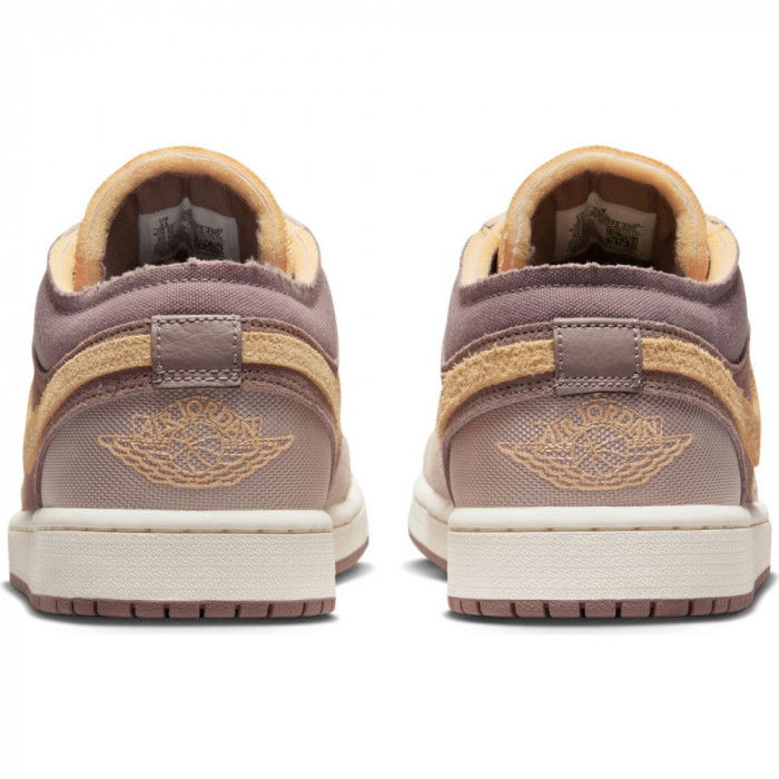 Air Jordan 1 Low SE Craft Taupe Haze image n°5