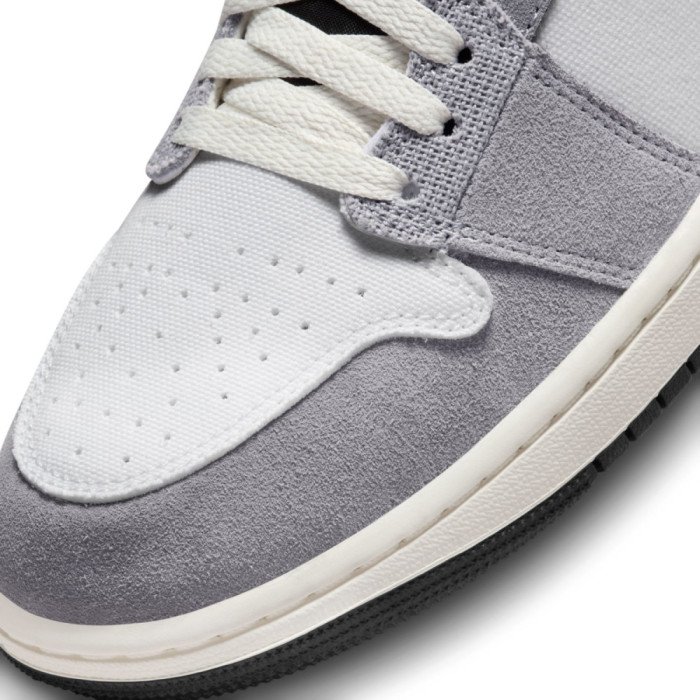 Air Jordan 1 Mid SE Craft Cement Grey image n°10