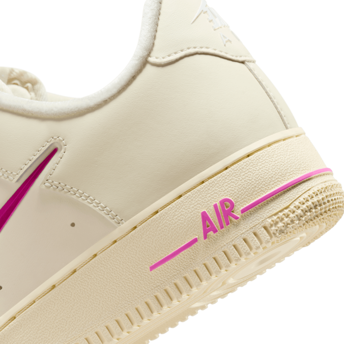 Nike Air Force 1 '07 Coconut Milk image n°3