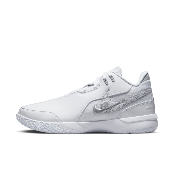 Nike Lebron NXXT Gen AMPD White Out image n°4