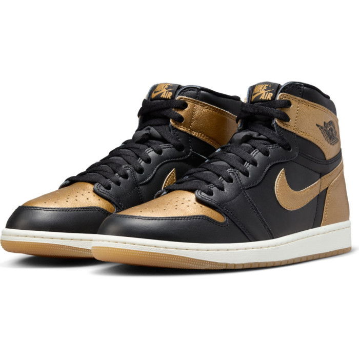 Air Jordan 1 Retro High OG Black and Gold image n°3