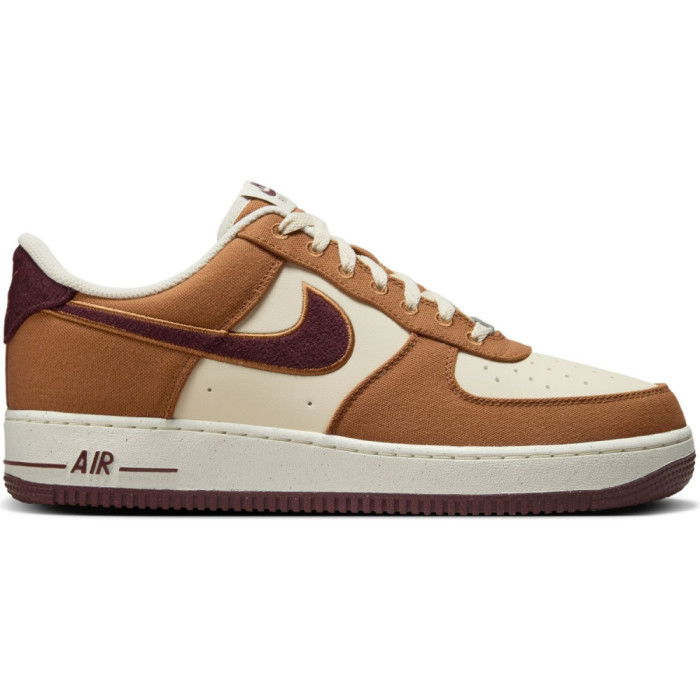 Nike Air Force 1 '07 LV8 British Tan image n°1