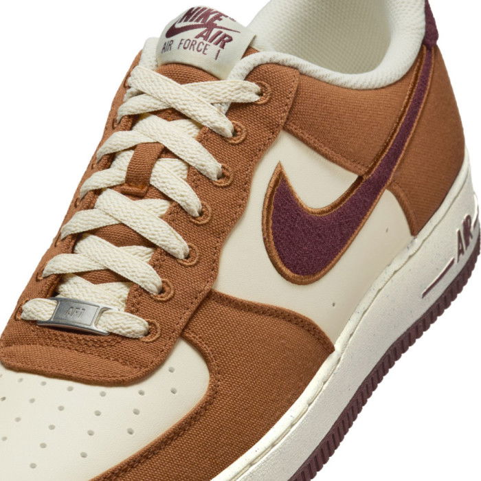 Nike Air Force 1 '07 LV8 British Tan image n°10