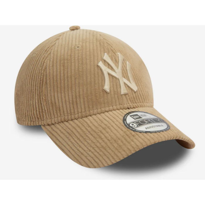 Casquette New Era New York Yankees Velour 9Forty Beige image n°1