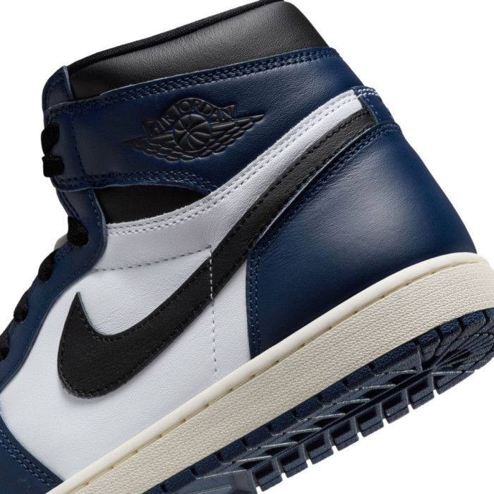 Air Jordan 1 Retro High OG Midnight Navy image n°10