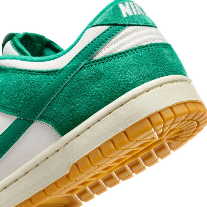 Nike Dunk Low SE Malachite Gum image n°10