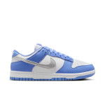 Color Blue of the product Nike Dunk Femme Low Royal Pulse