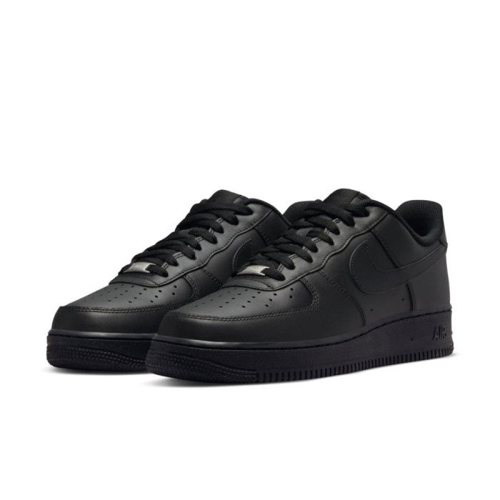 Nike Air Force 1 '07 Triple Black image n°3