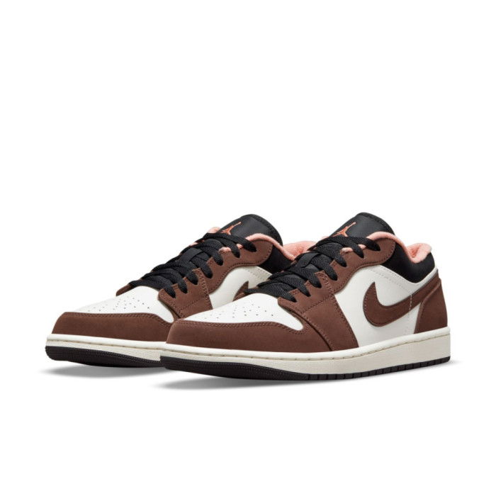 Air Jordan 1 Low SE Mocha image n°3