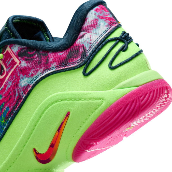 Nike Lebron 22 Bryce's World