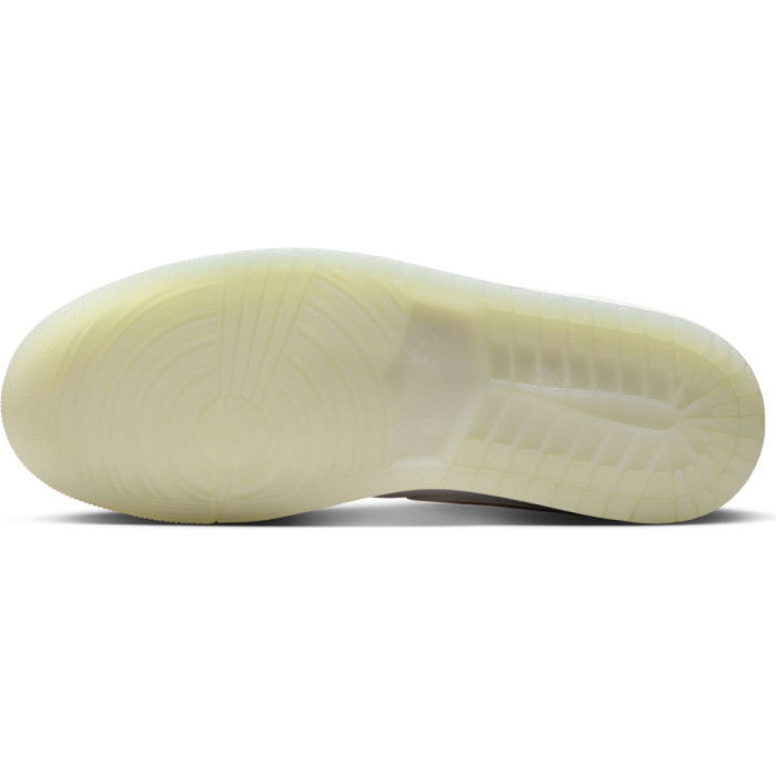 Air Jordan 1 Mid SE Guava Ice