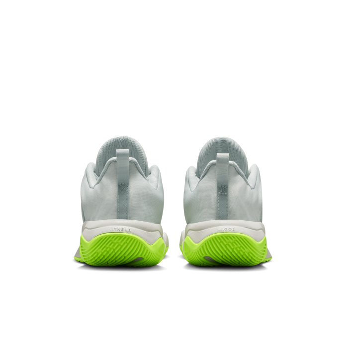 Nike Giannis Immortality 4 Silver Volt Kids GS