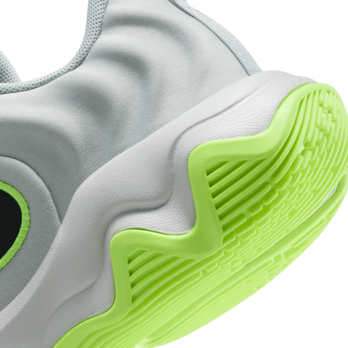 Nike Giannis Immortality 4 Silver Volt Kids GS