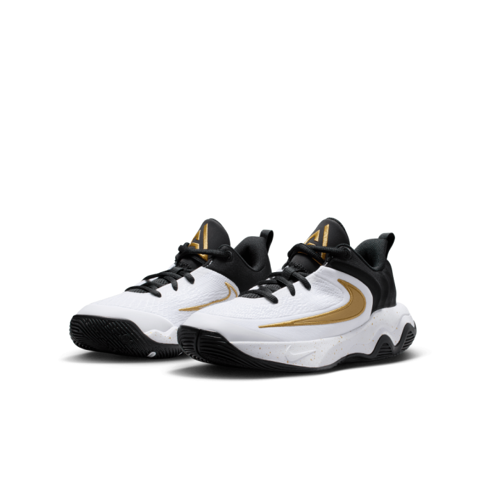 Nike Giannis Immortality 4 black gold