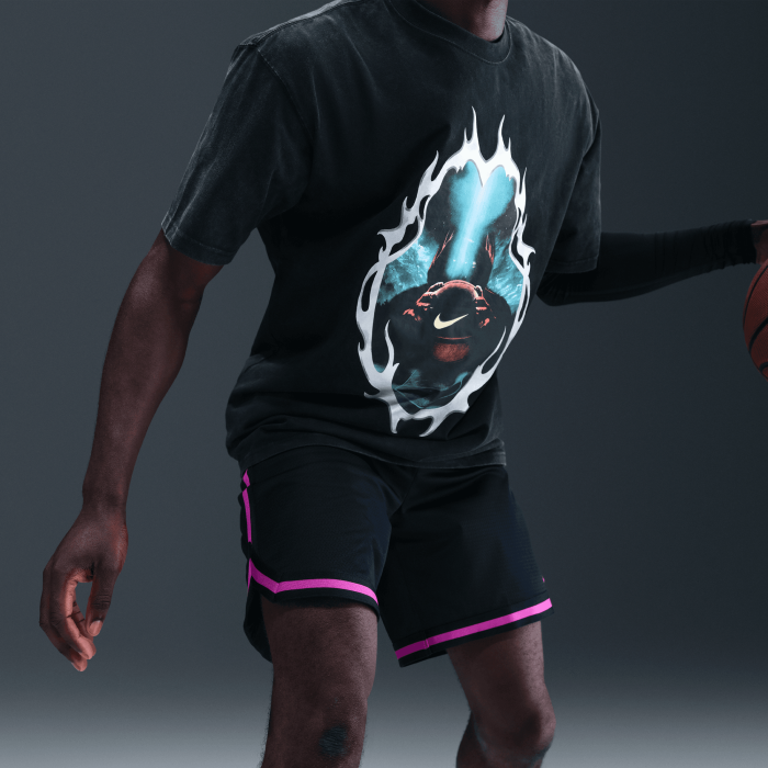 T-shirt Nike M90 Bball OC1 zwart