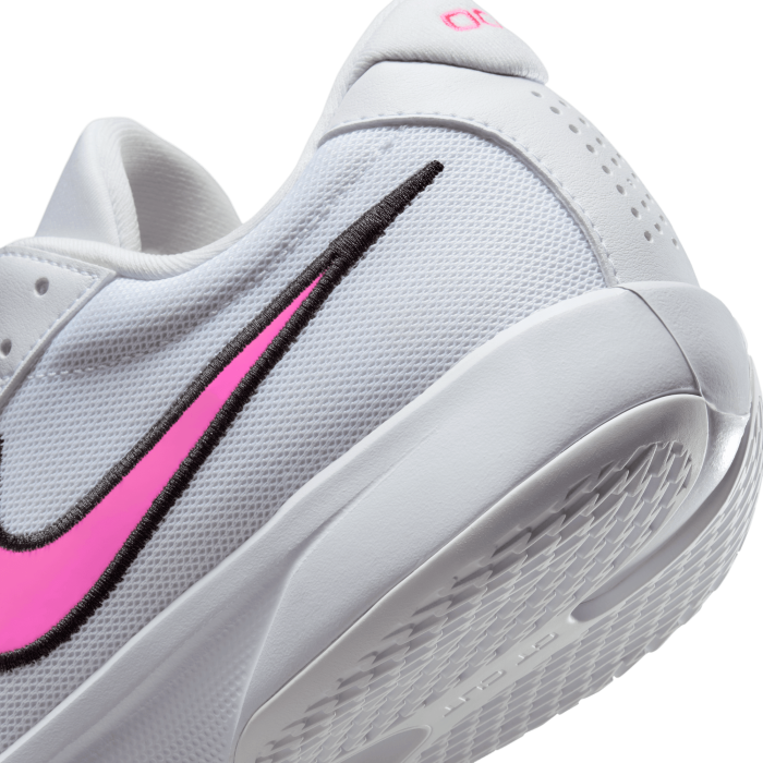 Nike G.T. Cut Academy white pink