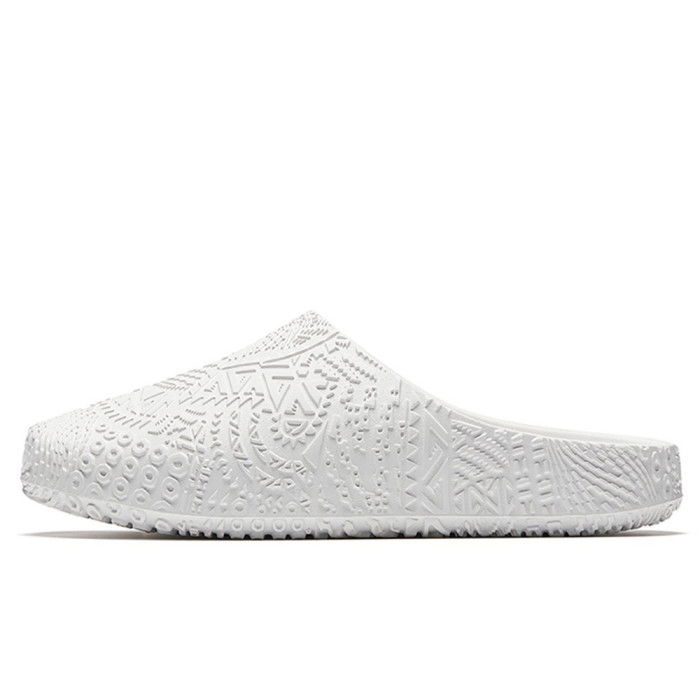 Anta Kai Hélà Slides