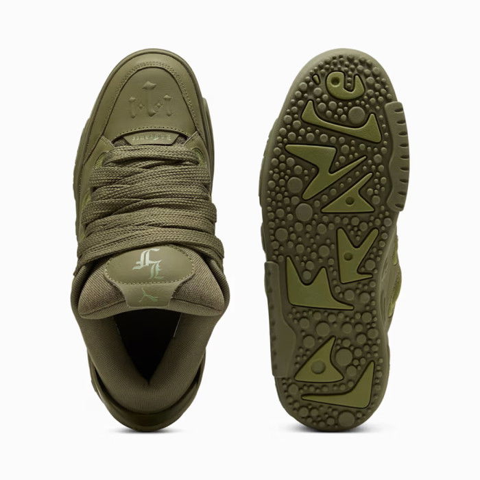 Puma La Francé Oak Tree