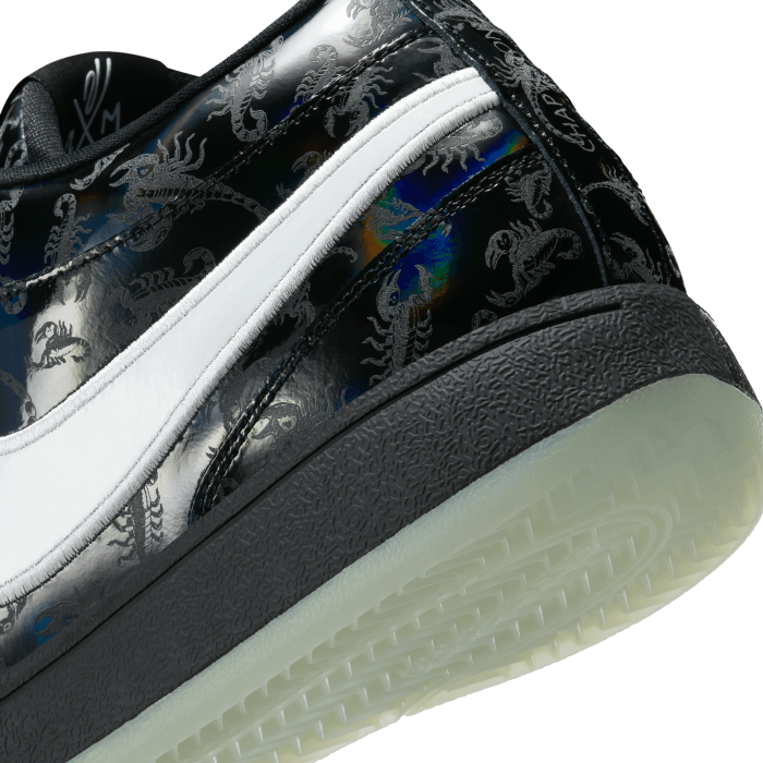 Nike Book 1 Scorpion Halloween Pack