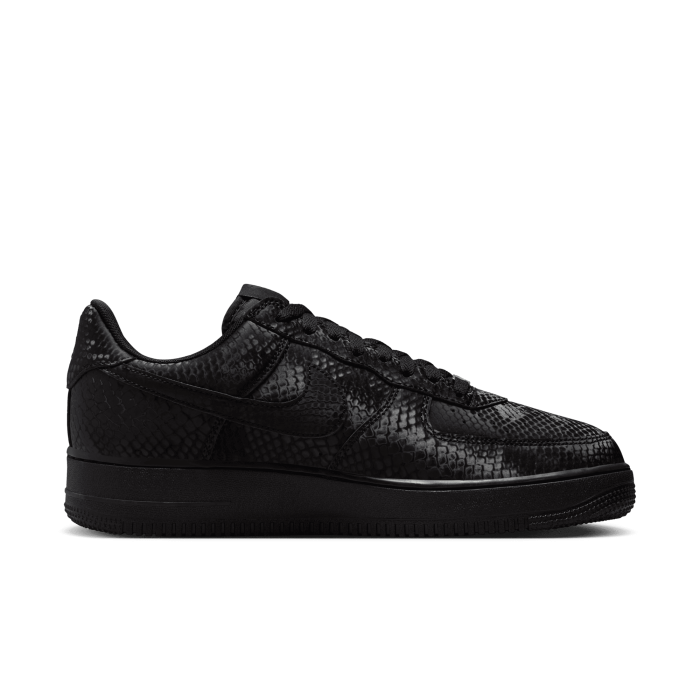 Nike Kobe Bryant x Air Force 1 Low Triple Black