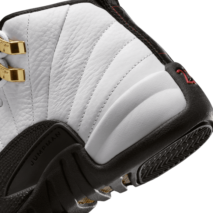 Air Jordan 12 Retro Taxi Enfants GS