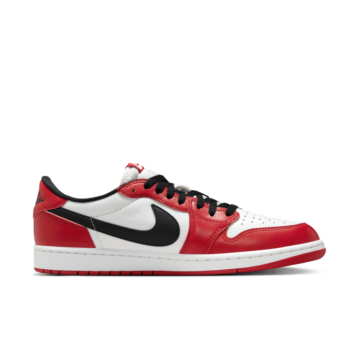 Air Jordan 1 Retro Low OG Chicago