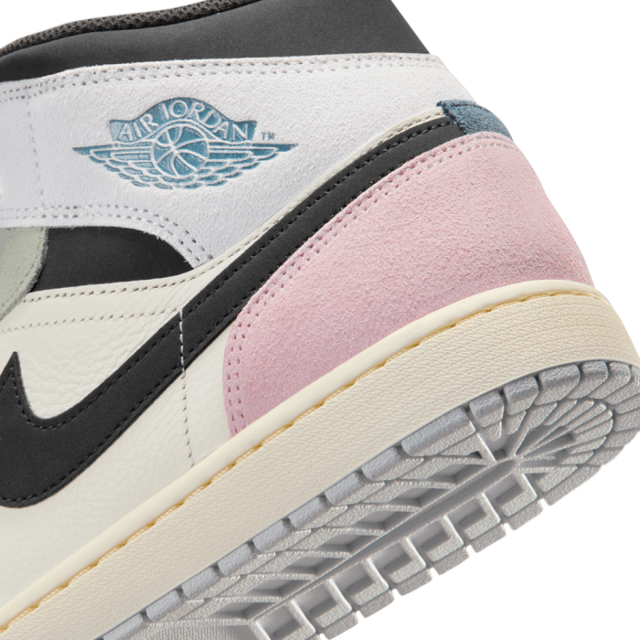 Air Jordan 1 Mid Se sail/iced jade-anthracite-jade aura