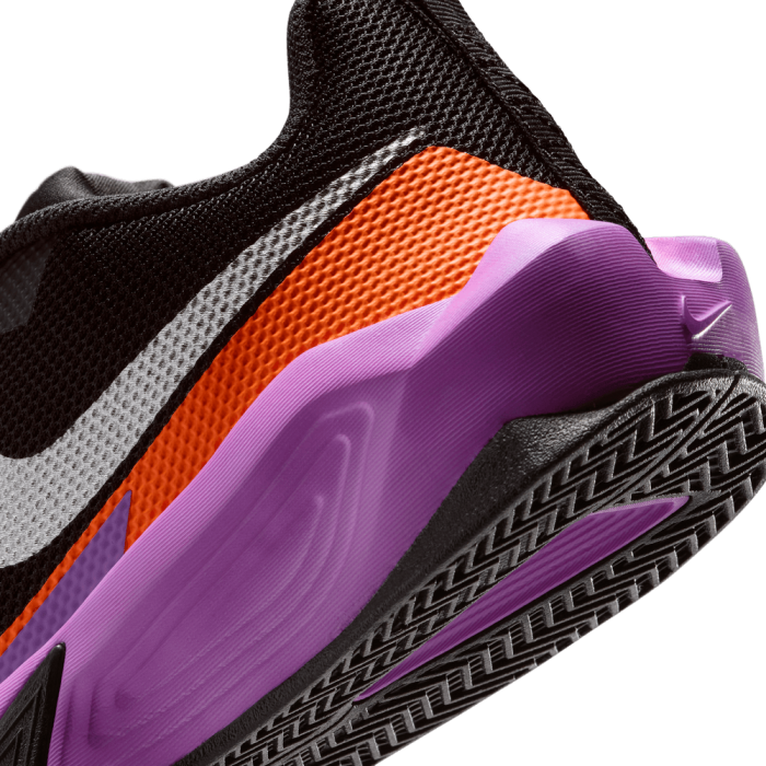 Nike S.T. Dynamite Metallic silver