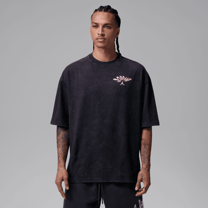 T-shirt Jordan Flight black pink