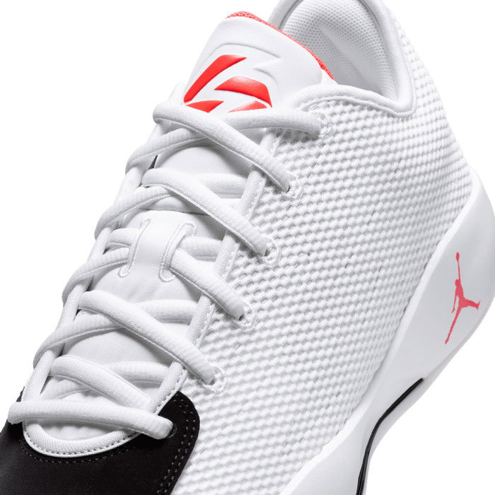 Jordan Luka.77 V2 white crimson