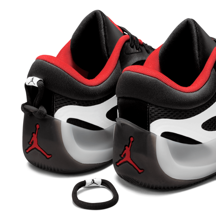 Jordan Heir Series 2 Black University Red