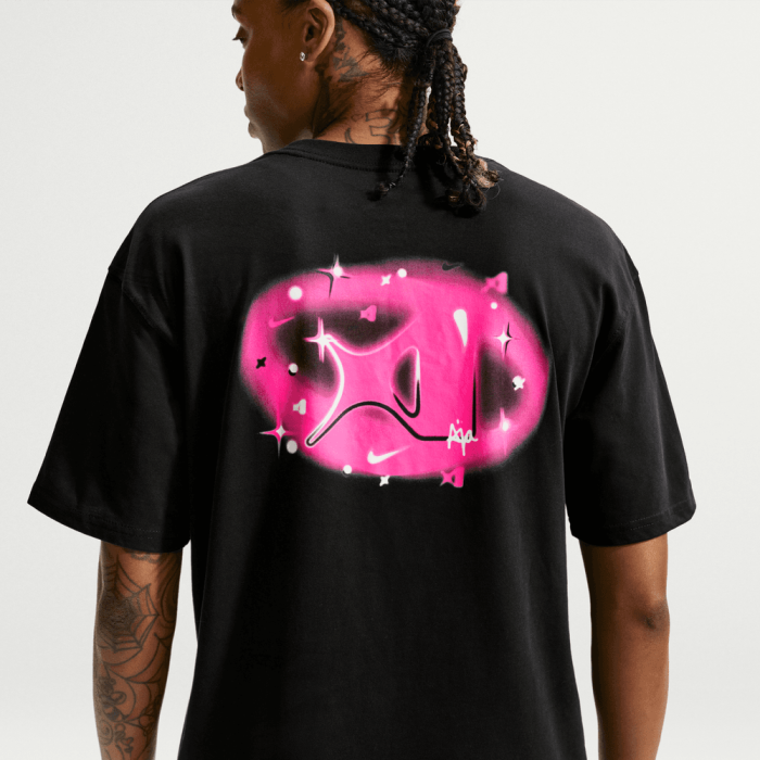 T-shirt Nike A'ja black pink