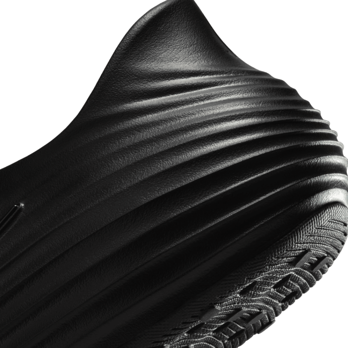 Nike ReactX Rejuven8 Triple Black