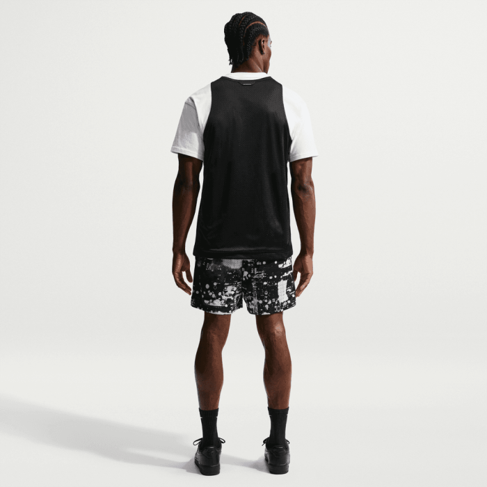 Short Nike Standard Issue Mesh 5" white/black/pale ivory