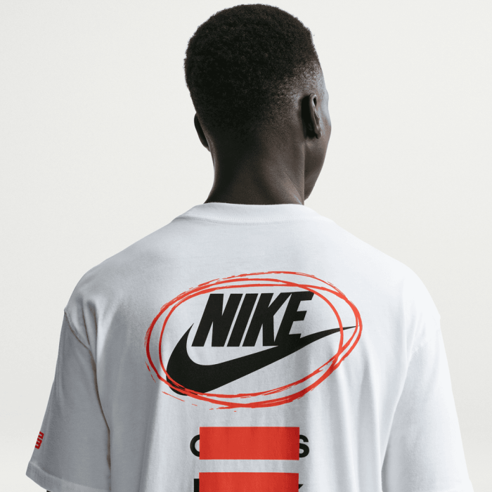 T-shirt Nike LeBron Shoe Bag white