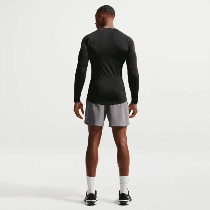 T-Shirt manches longues Nike Pro black/white