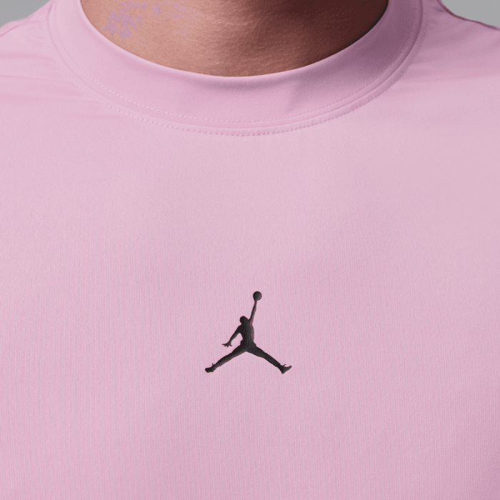 T-shirt Jordan Sport Essentials iced carmine