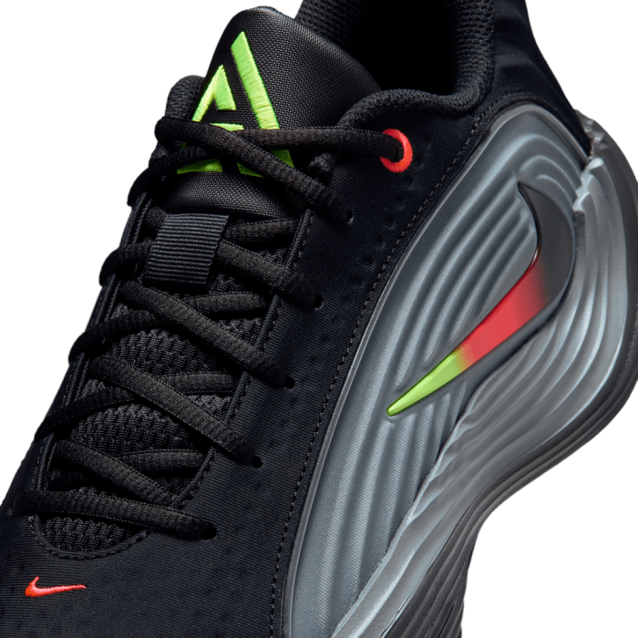 Nike Giannis Immortality 5 black crimson