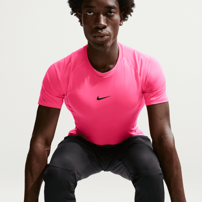 T-shirt de compression Nike Pro hyper pink