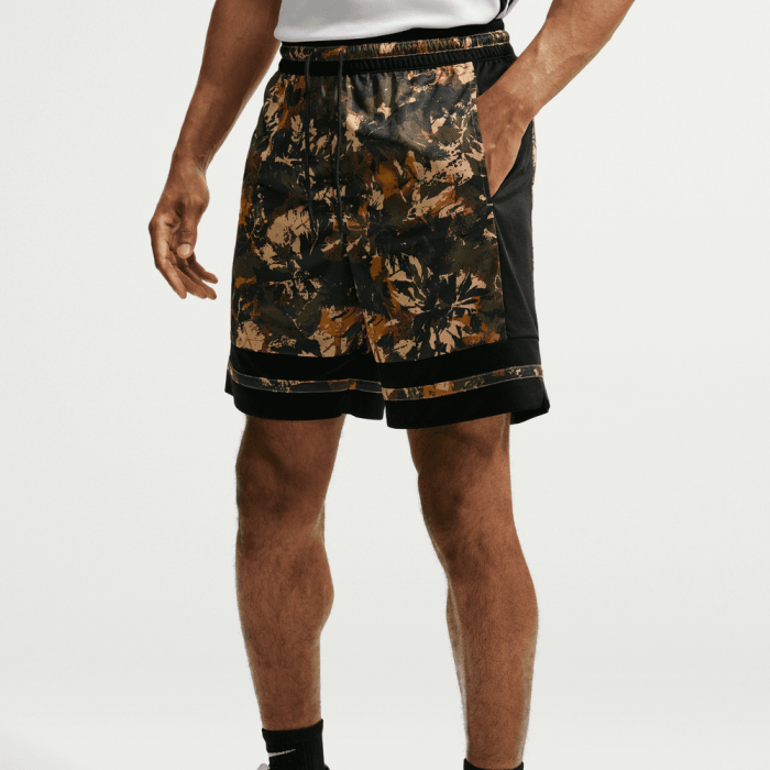 Short Nike Classic Game parachute beige/black/