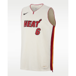 Color Blanc du produit Maillot NBA LeBron James Miami Heat Nike LeBron...